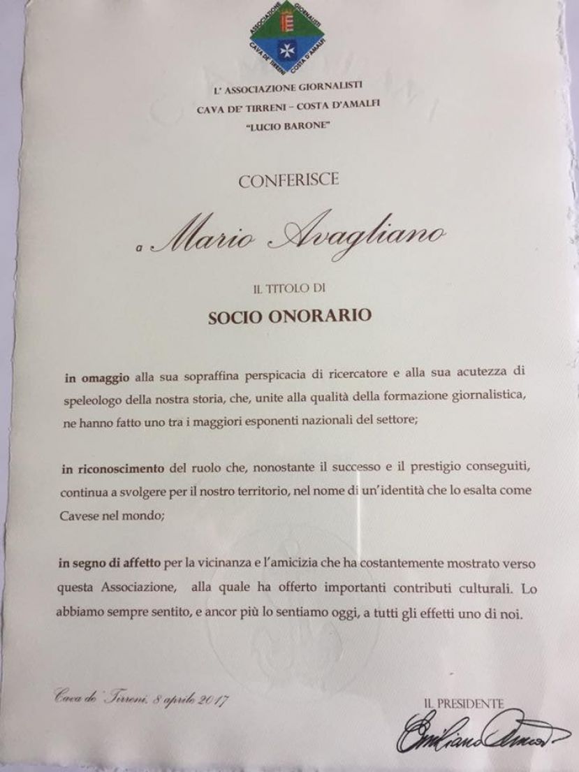 Assostampa Cava-Costa d&#039;Amalfi consegna attestato di socio onorario a Mario Avagliano